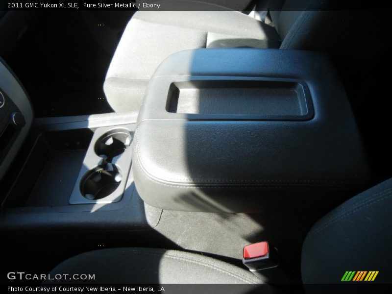 Pure Silver Metallic / Ebony 2011 GMC Yukon XL SLE