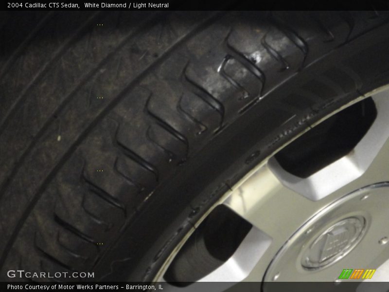 White Diamond / Light Neutral 2004 Cadillac CTS Sedan