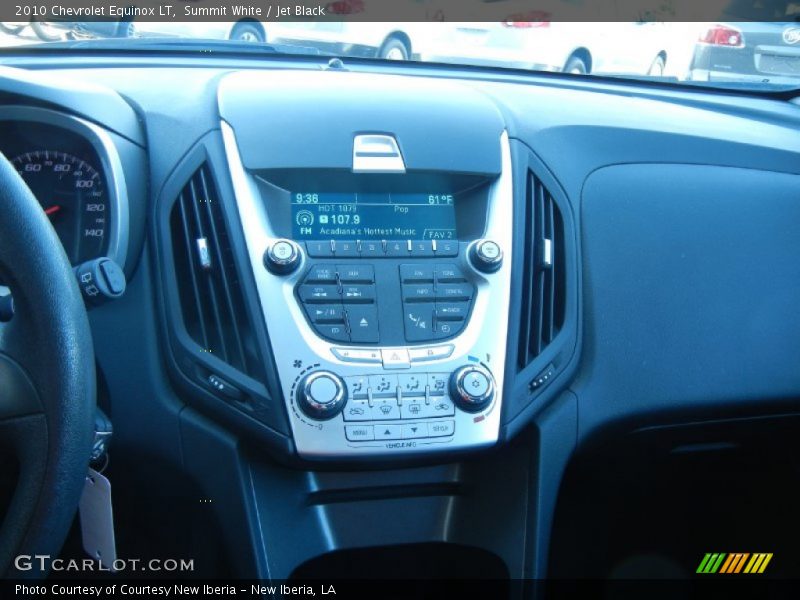 Summit White / Jet Black 2010 Chevrolet Equinox LT