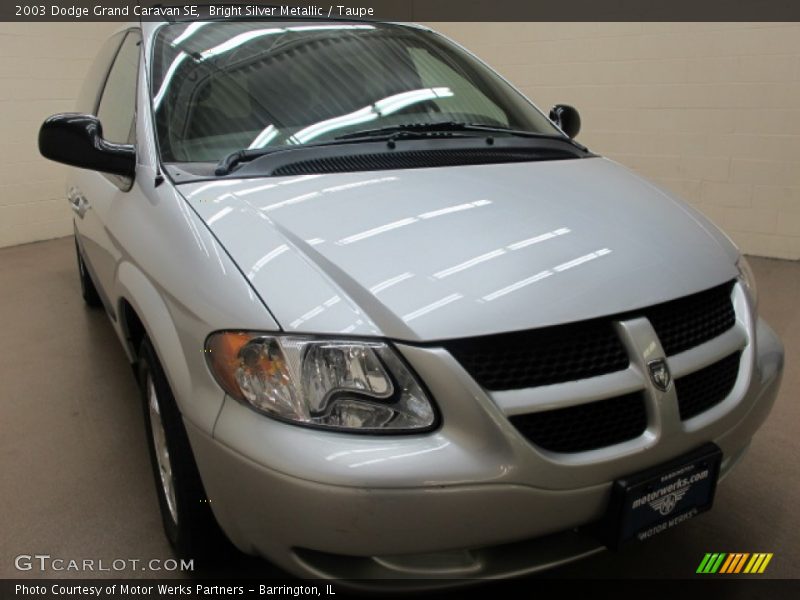 Bright Silver Metallic / Taupe 2003 Dodge Grand Caravan SE