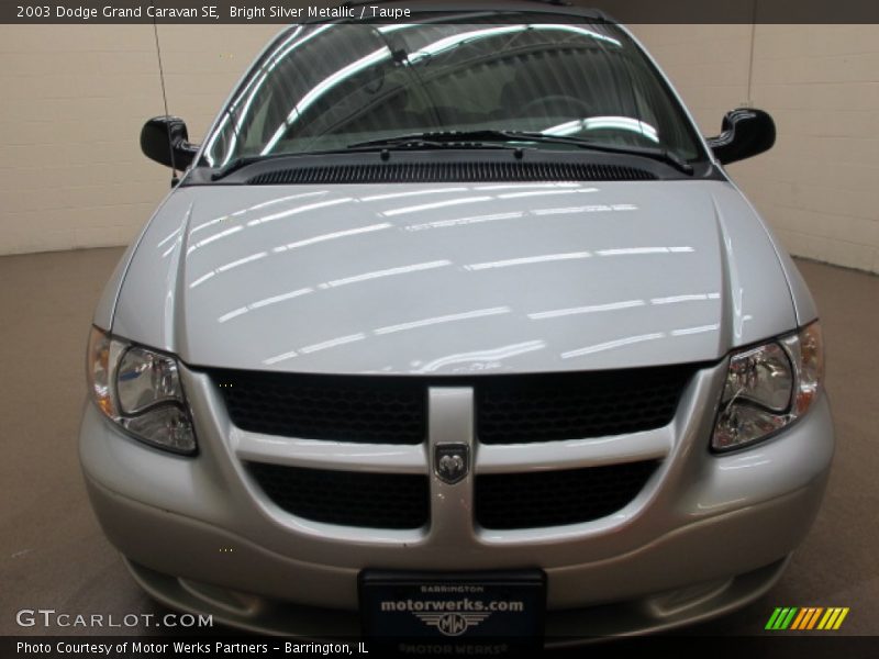 Bright Silver Metallic / Taupe 2003 Dodge Grand Caravan SE