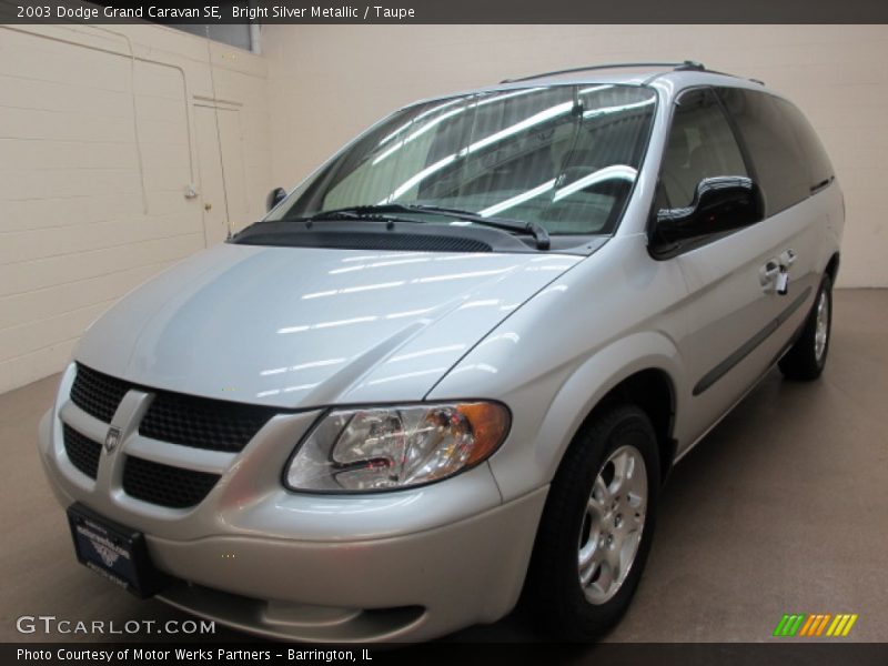 Bright Silver Metallic / Taupe 2003 Dodge Grand Caravan SE