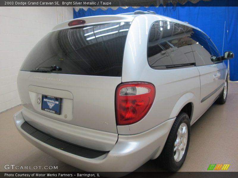 Bright Silver Metallic / Taupe 2003 Dodge Grand Caravan SE