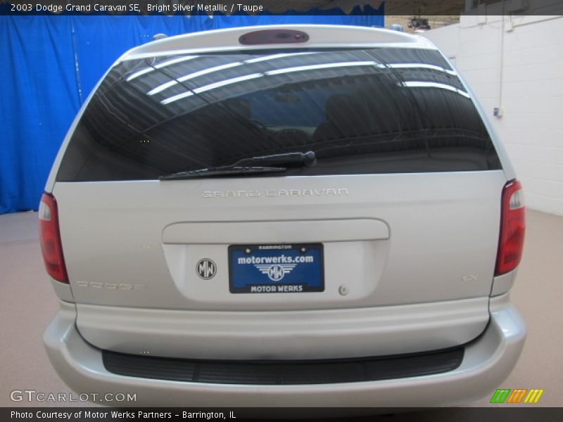 Bright Silver Metallic / Taupe 2003 Dodge Grand Caravan SE