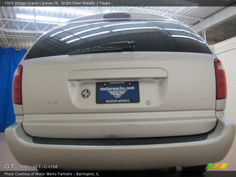 Bright Silver Metallic / Taupe 2003 Dodge Grand Caravan SE