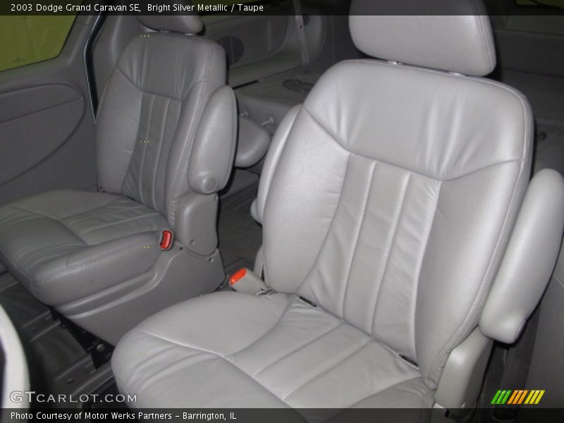Bright Silver Metallic / Taupe 2003 Dodge Grand Caravan SE
