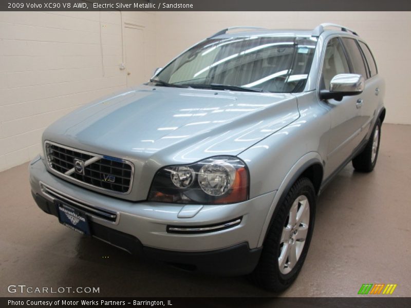 Electric Silver Metallic / Sandstone 2009 Volvo XC90 V8 AWD