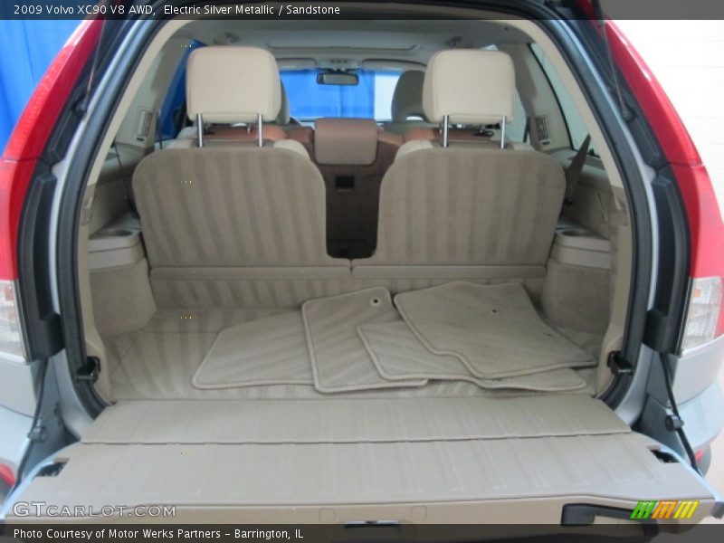 Electric Silver Metallic / Sandstone 2009 Volvo XC90 V8 AWD
