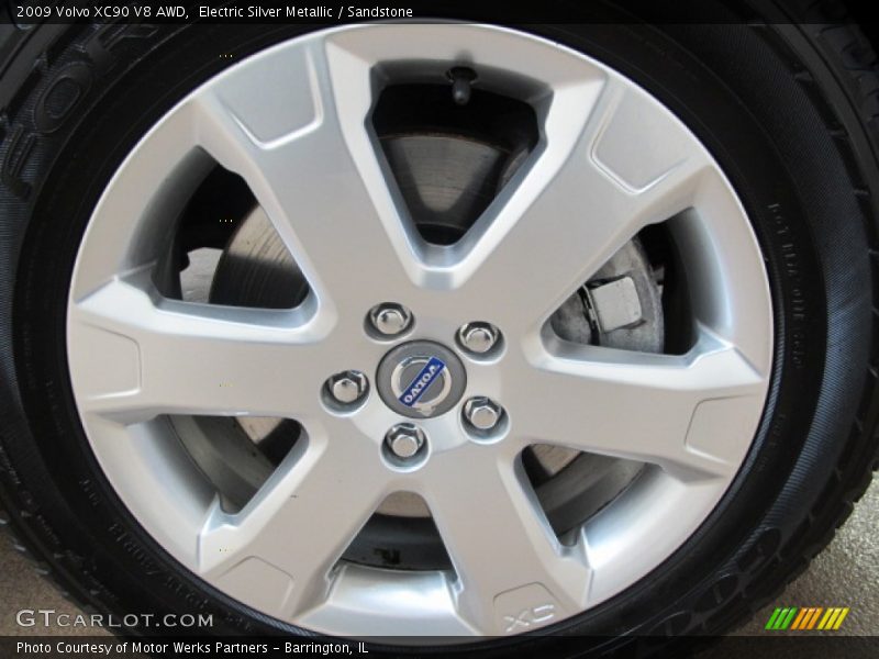 Electric Silver Metallic / Sandstone 2009 Volvo XC90 V8 AWD