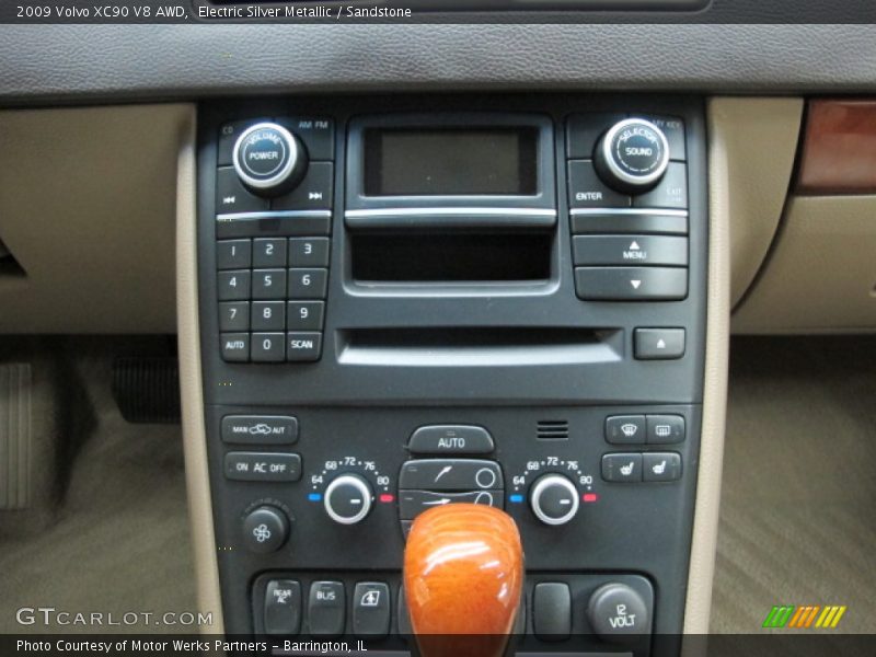 Electric Silver Metallic / Sandstone 2009 Volvo XC90 V8 AWD