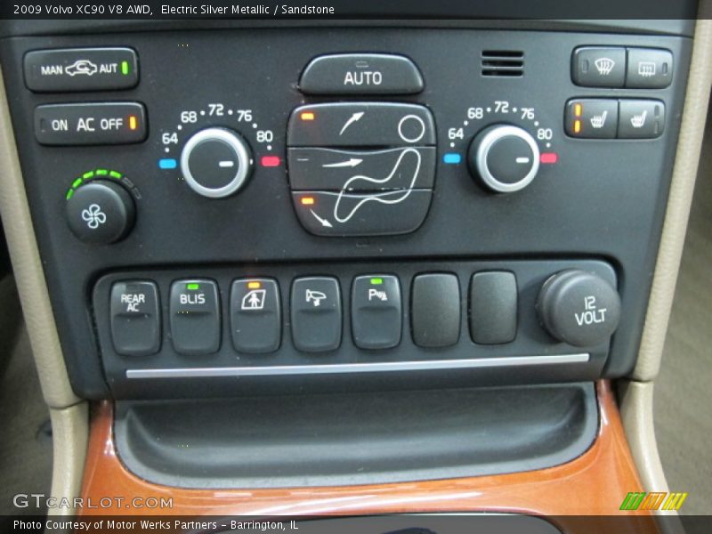 Controls of 2009 XC90 V8 AWD