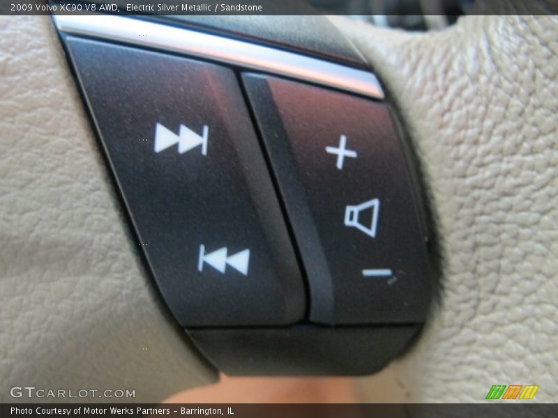 Electric Silver Metallic / Sandstone 2009 Volvo XC90 V8 AWD