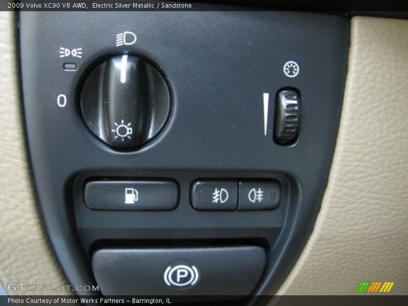 Controls of 2009 XC90 V8 AWD