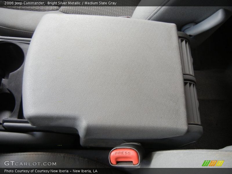 Bright Silver Metallic / Medium Slate Gray 2006 Jeep Commander