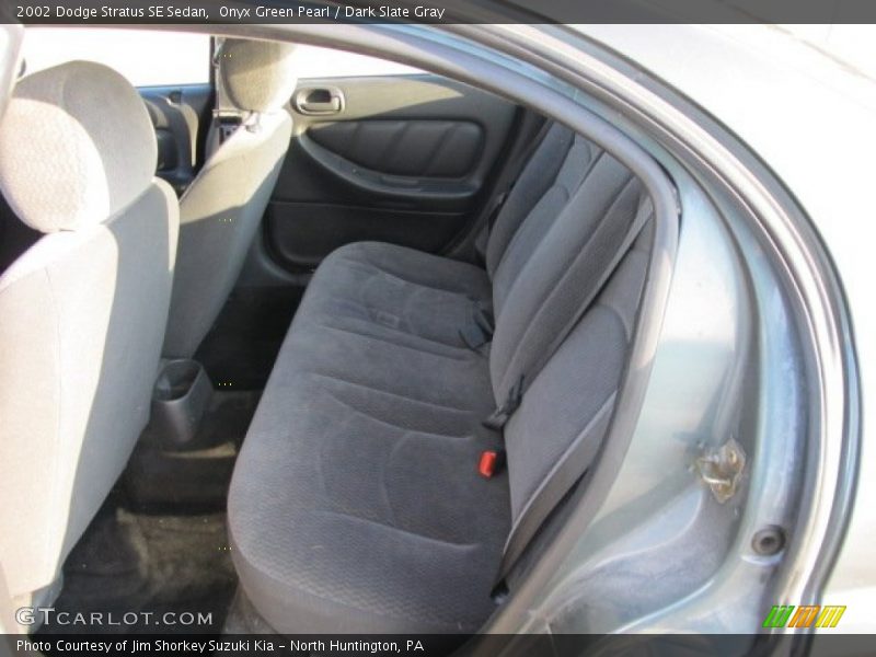 Onyx Green Pearl / Dark Slate Gray 2002 Dodge Stratus SE Sedan