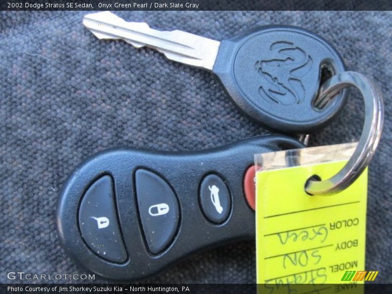 Keys of 2002 Stratus SE Sedan