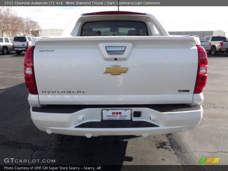 White Diamond Tricoat / Dark Cashmere/Light Cashmere 2012 Chevrolet Avalanche LTZ 4x4