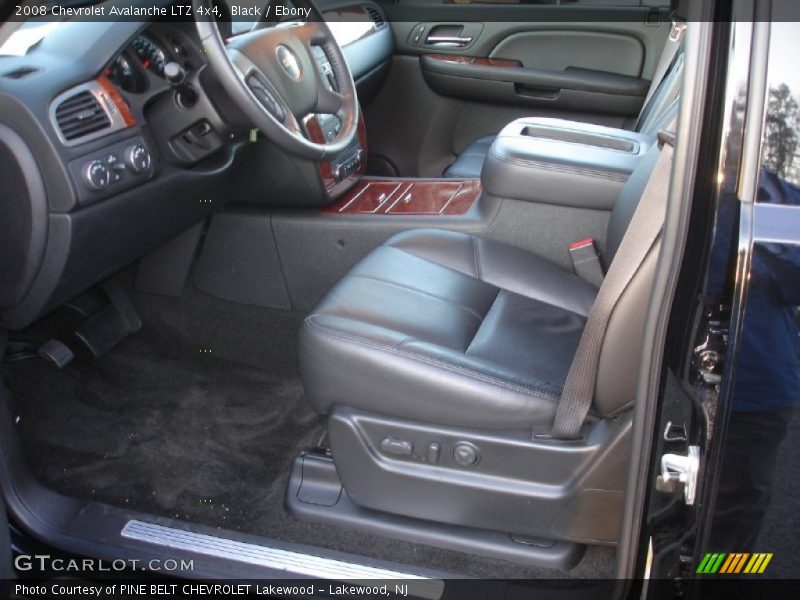 Black / Ebony 2008 Chevrolet Avalanche LTZ 4x4