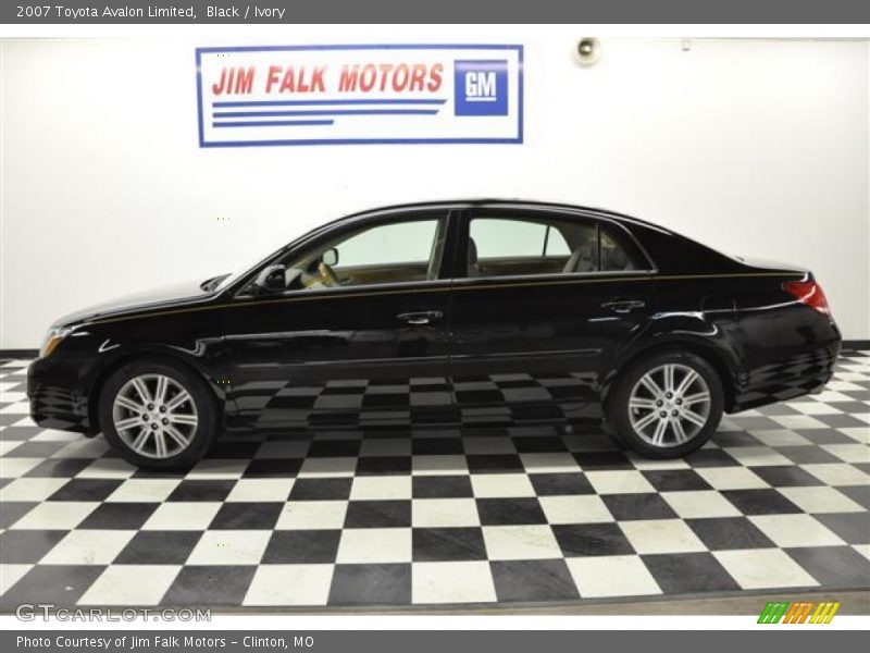 Black / Ivory 2007 Toyota Avalon Limited