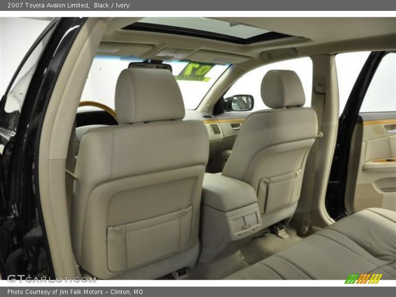 Black / Ivory 2007 Toyota Avalon Limited