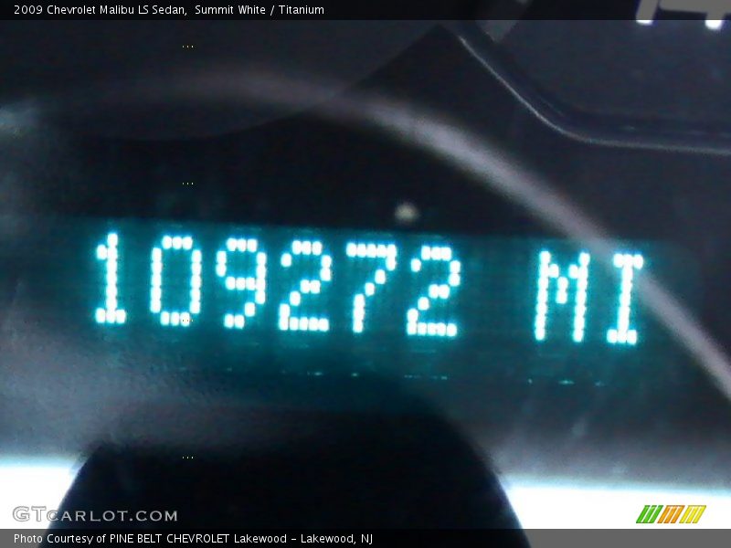 Summit White / Titanium 2009 Chevrolet Malibu LS Sedan