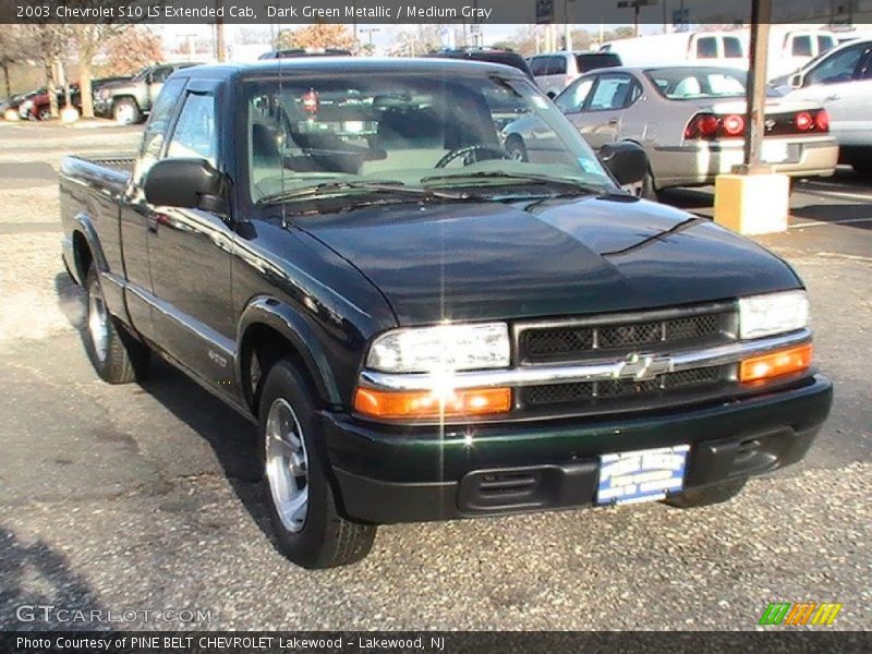 Dark Green Metallic / Medium Gray 2003 Chevrolet S10 LS Extended Cab