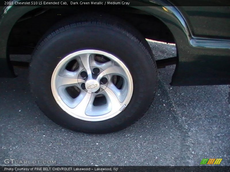Dark Green Metallic / Medium Gray 2003 Chevrolet S10 LS Extended Cab