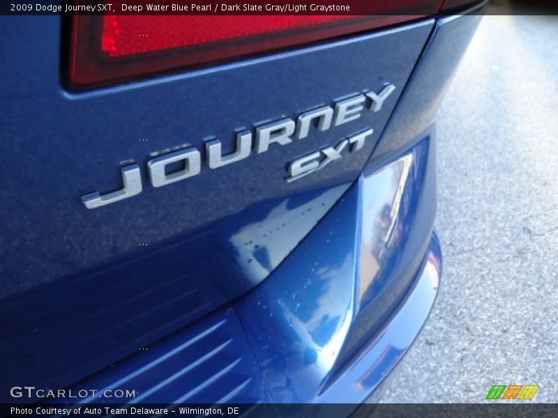  2009 Journey SXT Logo