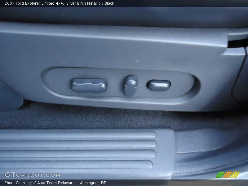 Silver Birch Metallic / Black 2007 Ford Explorer Limited 4x4