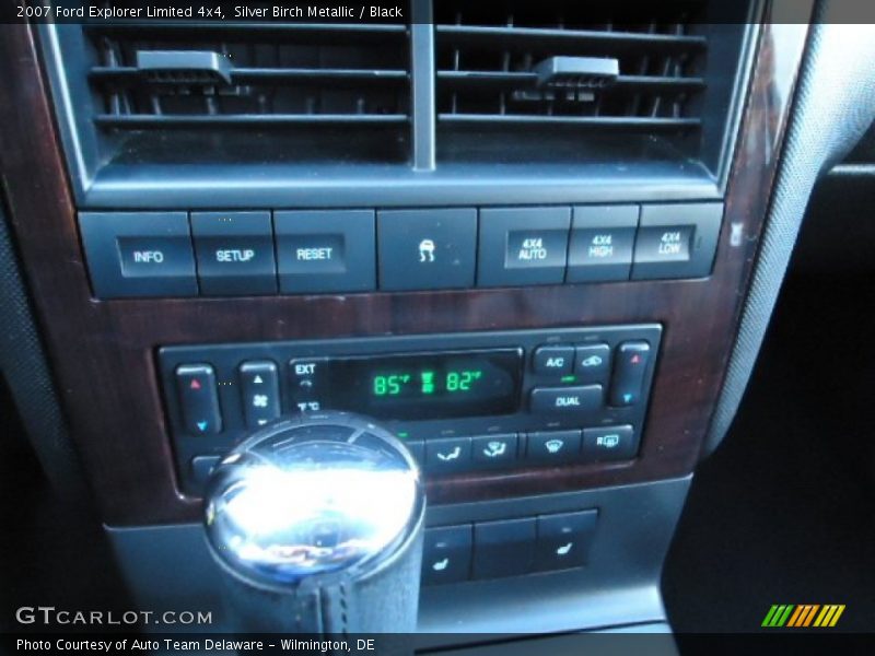 Silver Birch Metallic / Black 2007 Ford Explorer Limited 4x4