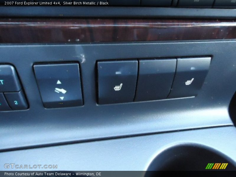 Silver Birch Metallic / Black 2007 Ford Explorer Limited 4x4