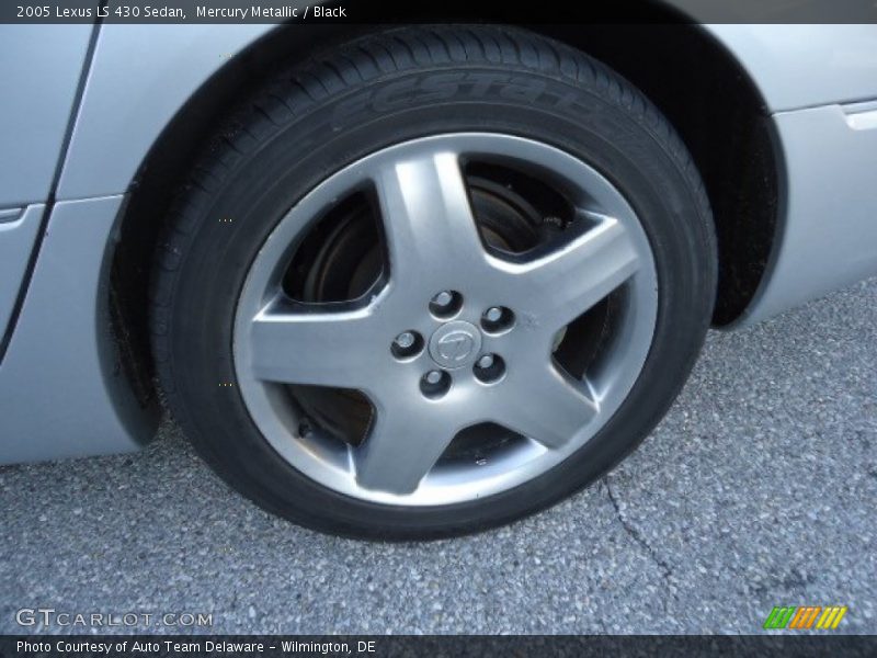 Mercury Metallic / Black 2005 Lexus LS 430 Sedan