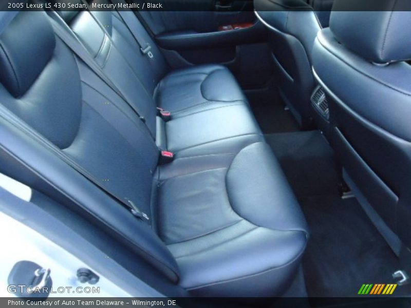 Mercury Metallic / Black 2005 Lexus LS 430 Sedan