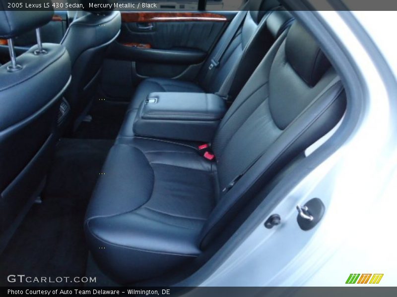 Mercury Metallic / Black 2005 Lexus LS 430 Sedan