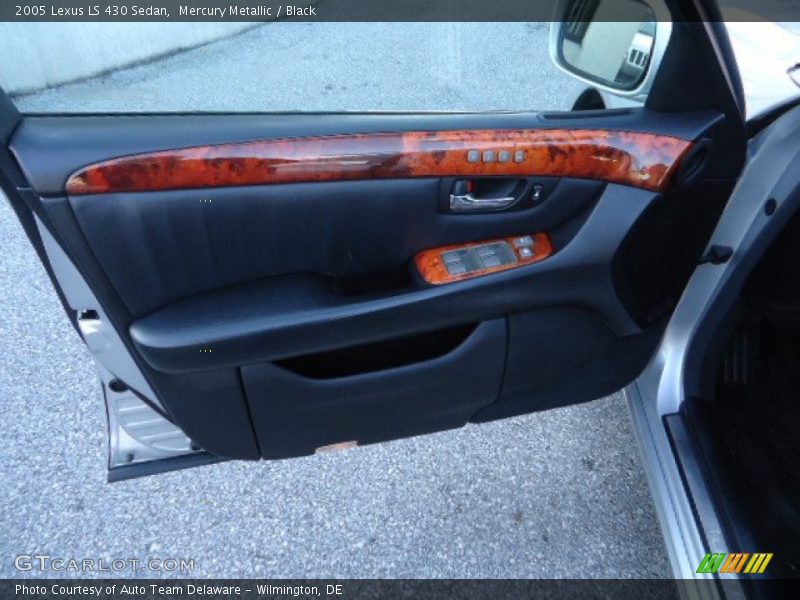 Mercury Metallic / Black 2005 Lexus LS 430 Sedan