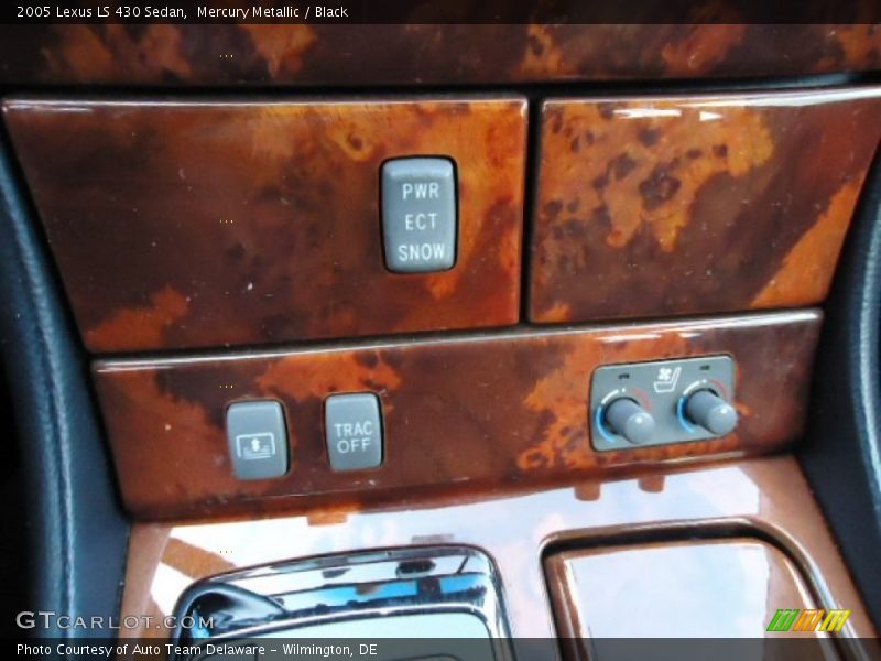Mercury Metallic / Black 2005 Lexus LS 430 Sedan
