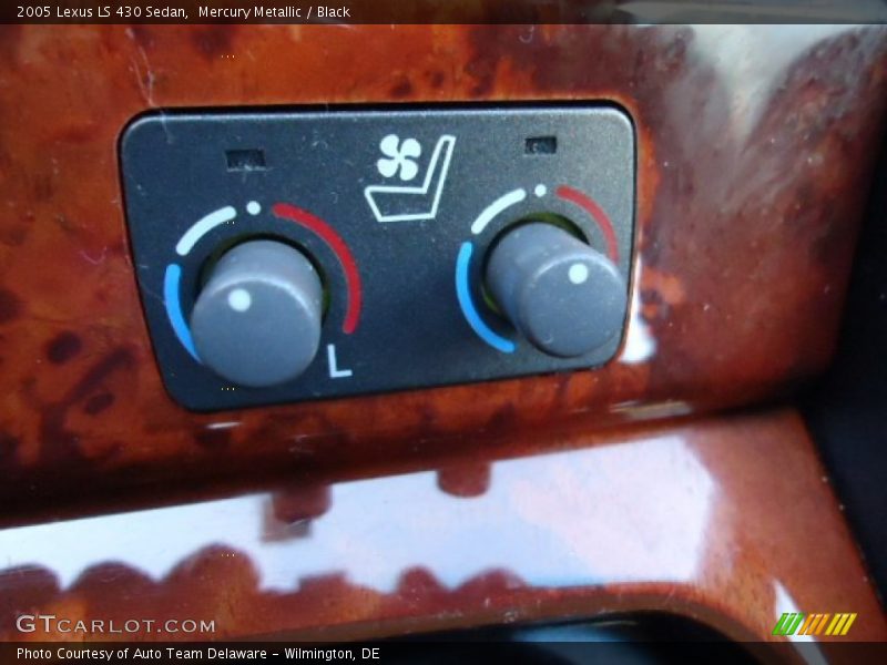 Mercury Metallic / Black 2005 Lexus LS 430 Sedan
