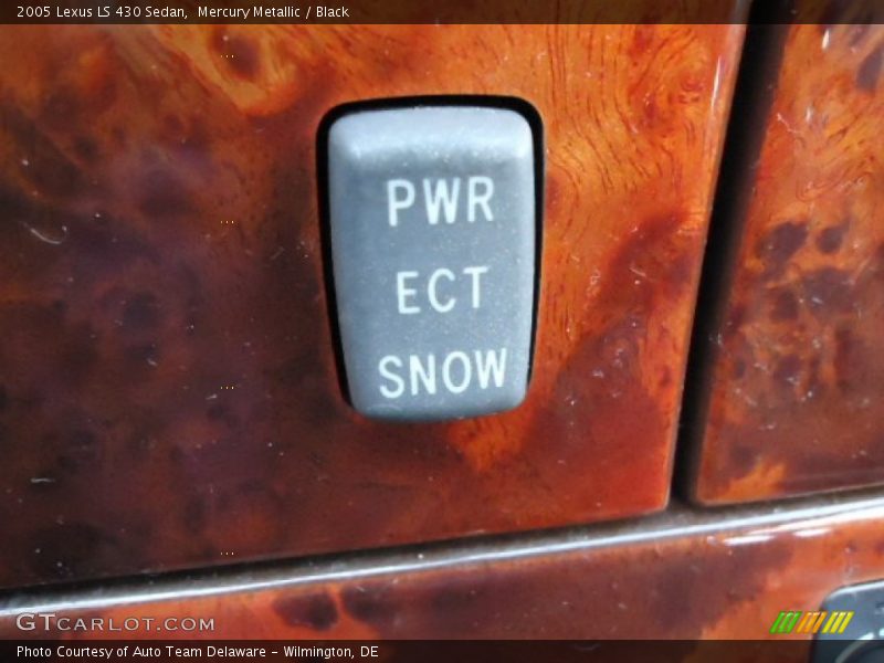 Mercury Metallic / Black 2005 Lexus LS 430 Sedan