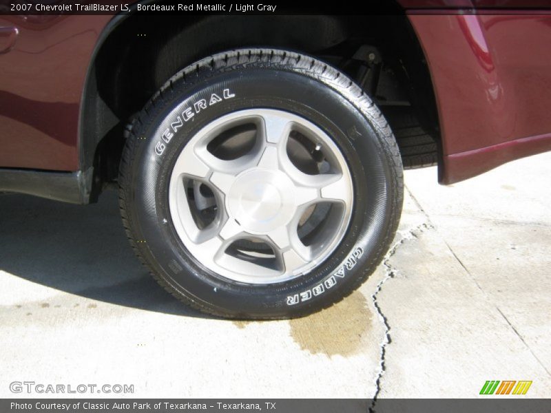 Bordeaux Red Metallic / Light Gray 2007 Chevrolet TrailBlazer LS