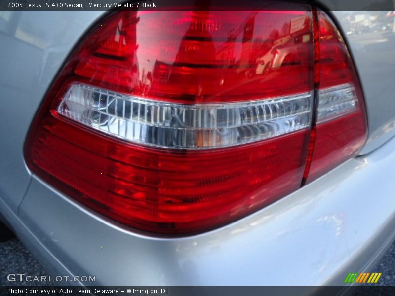 Mercury Metallic / Black 2005 Lexus LS 430 Sedan