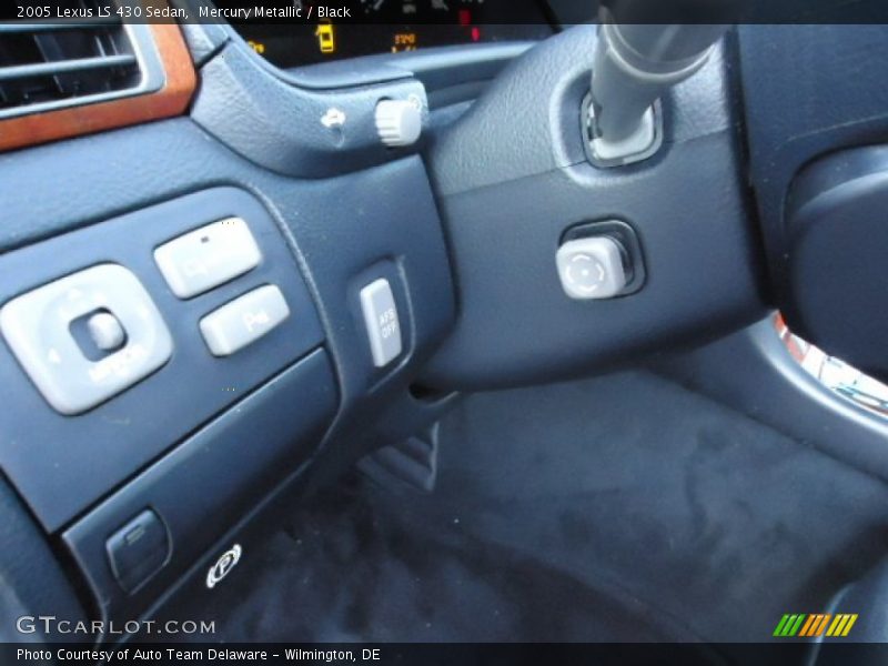 Mercury Metallic / Black 2005 Lexus LS 430 Sedan