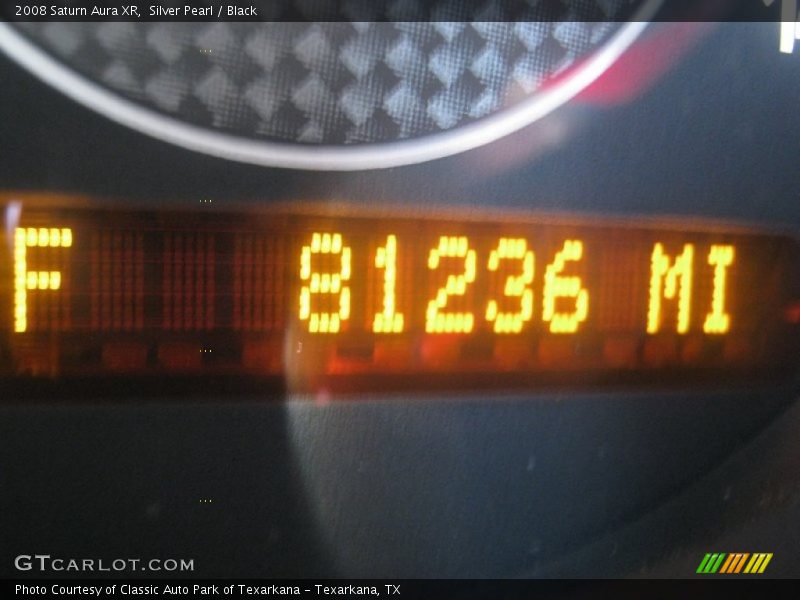 Silver Pearl / Black 2008 Saturn Aura XR