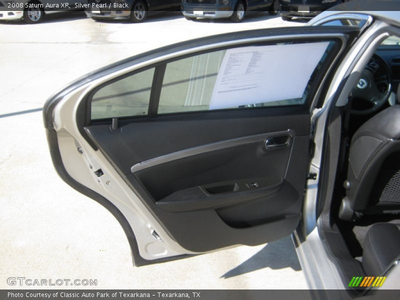 Silver Pearl / Black 2008 Saturn Aura XR