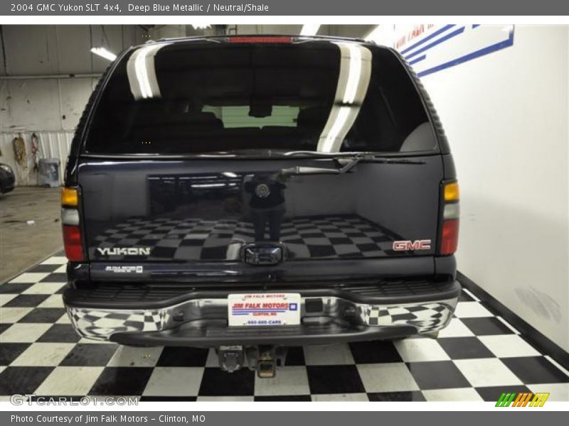 Deep Blue Metallic / Neutral/Shale 2004 GMC Yukon SLT 4x4