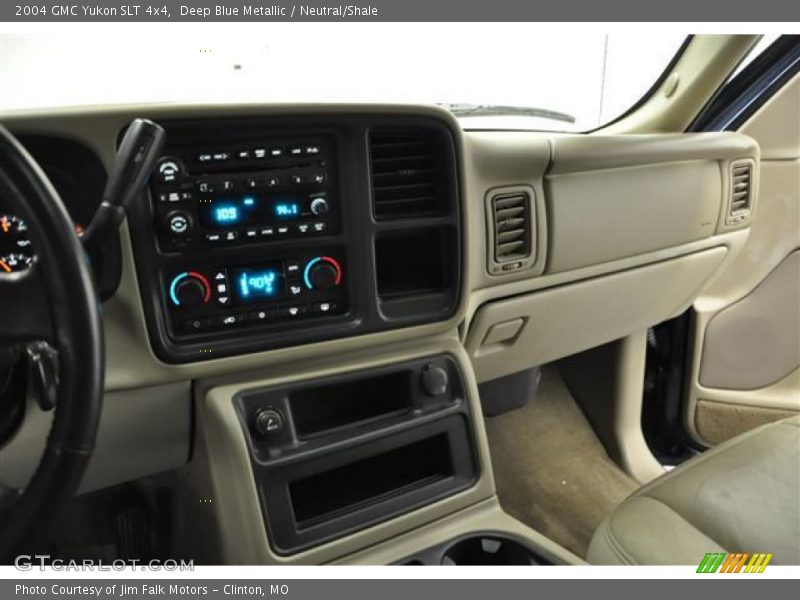 Deep Blue Metallic / Neutral/Shale 2004 GMC Yukon SLT 4x4