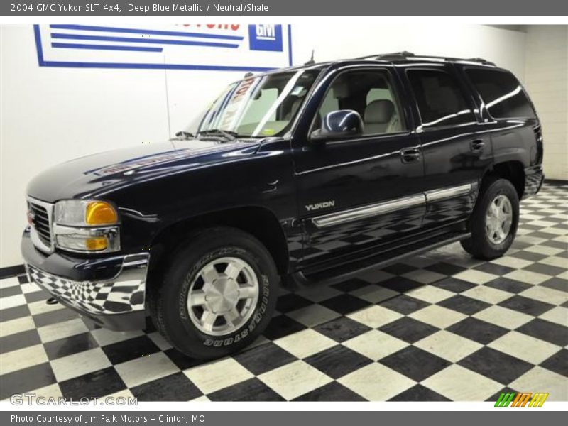 Deep Blue Metallic / Neutral/Shale 2004 GMC Yukon SLT 4x4