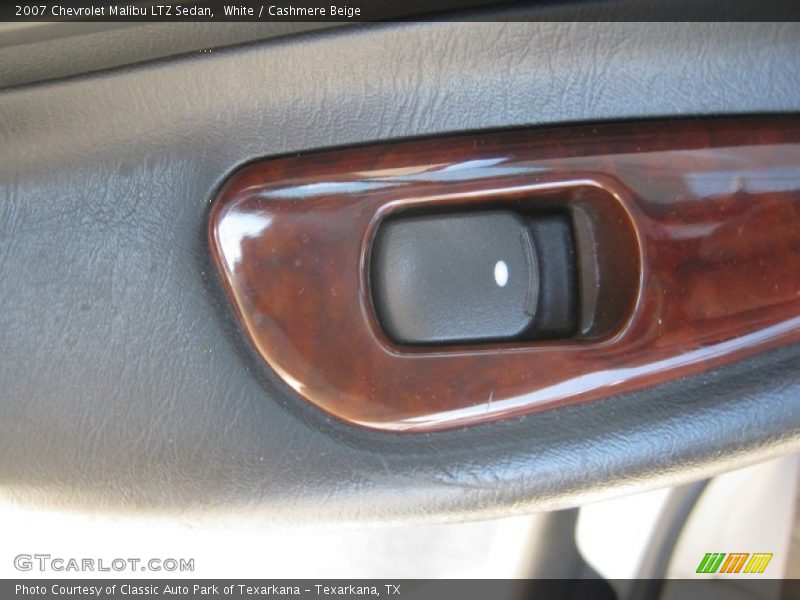 White / Cashmere Beige 2007 Chevrolet Malibu LTZ Sedan