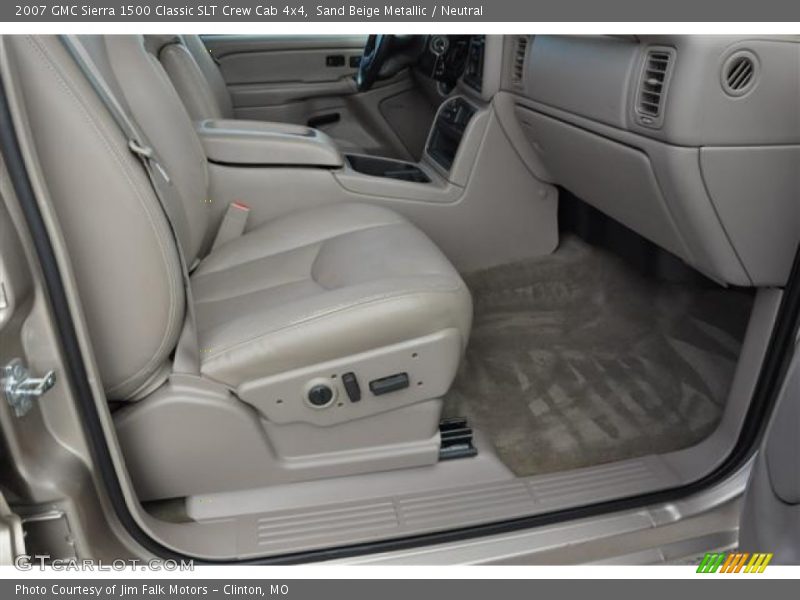 Sand Beige Metallic / Neutral 2007 GMC Sierra 1500 Classic SLT Crew Cab 4x4