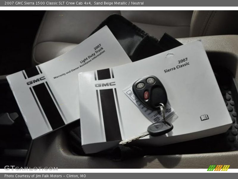 Keys of 2007 Sierra 1500 Classic SLT Crew Cab 4x4