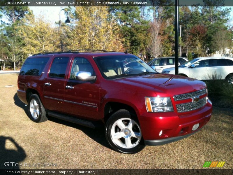 Front 3/4 View of 2009 Suburban LTZ